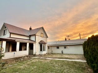 206 E Crawford St, Deer Park, WA 99006