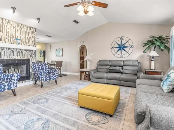 2068 Wind Trace Rd S, Navarre, FL 32566