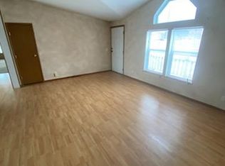4609 16th Ave SE, Minot, ND 58701