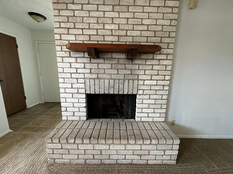 2112 Hinkle Ave — Photo 9