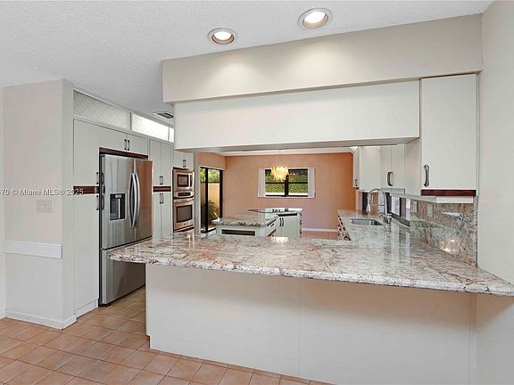 5th image of 9924 NW 17th St