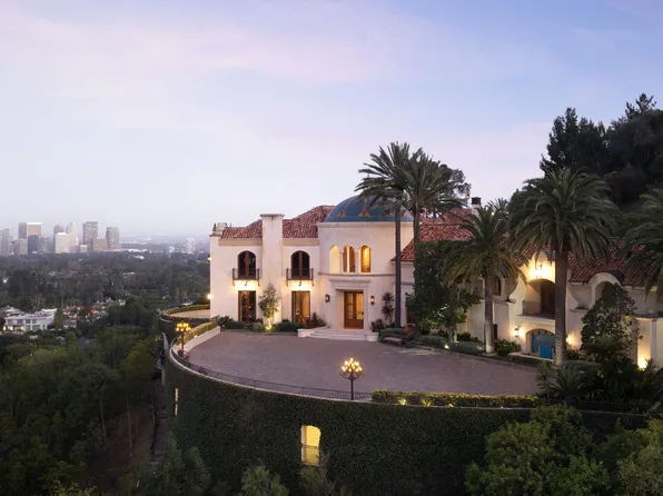 10066 Cielo Dr, Beverly Hills, CA 90210