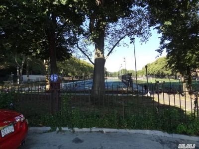 245 Sunnyside Ave, Brooklyn, NY, 11207