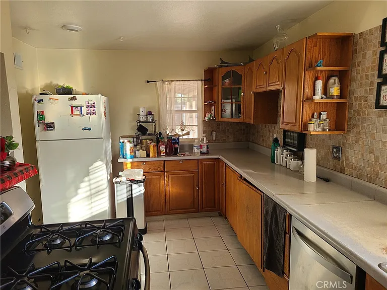 11685 Holmes Ave — Photo 23