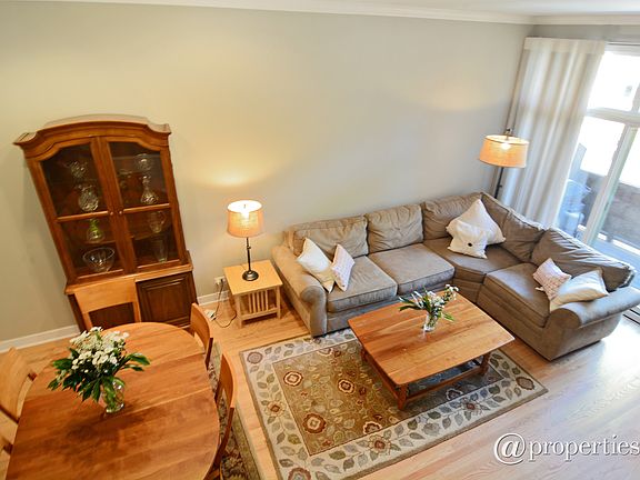 Living Room / Dining Room