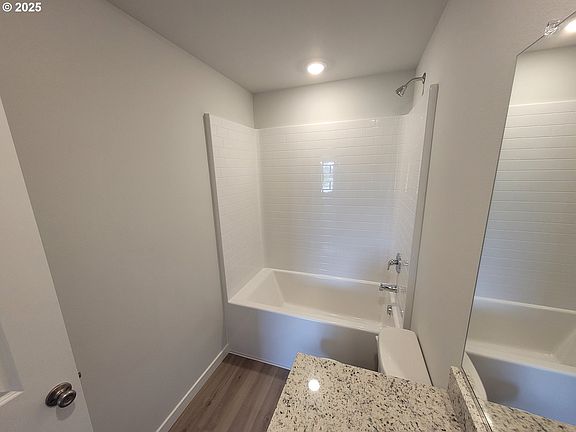 2nd image of 1338 NE 8th Ave