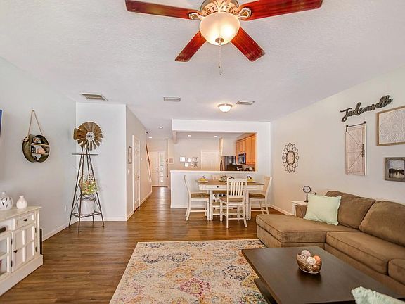 5th image of 4117 Rosecliff Ln