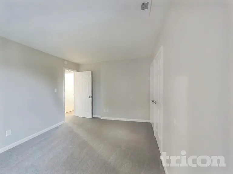 3247 Creekshore Dr — Photo 13