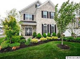 93 Riviera Dr, Monroe, NJ 08831