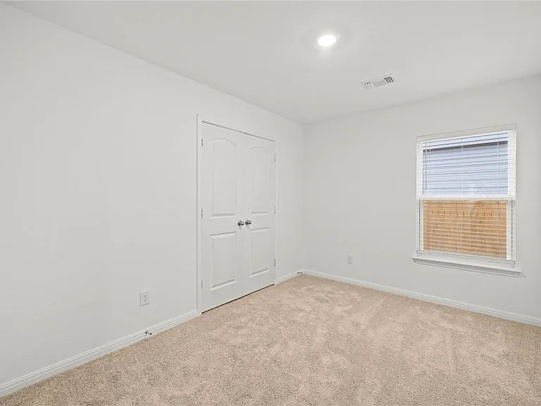 101 Fairfax Ln — Photo 21