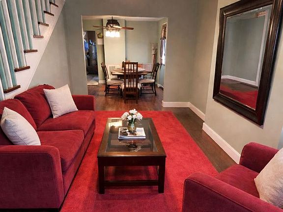 3rd image of 810 Locust St