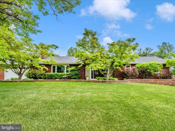 2219 Timothy Dr, Westminster, MD 21157