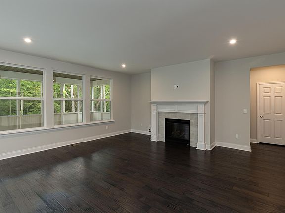 The Beachwood B Family Room