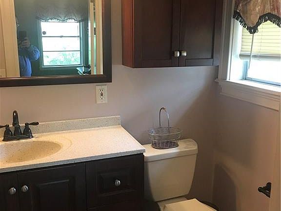 3rd image of 3819 Truett Blvd