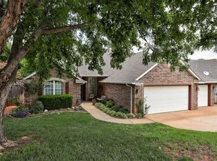 2113 Pine View Ter, Edmond, OK 73003