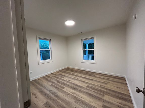 5th image of 312 High St