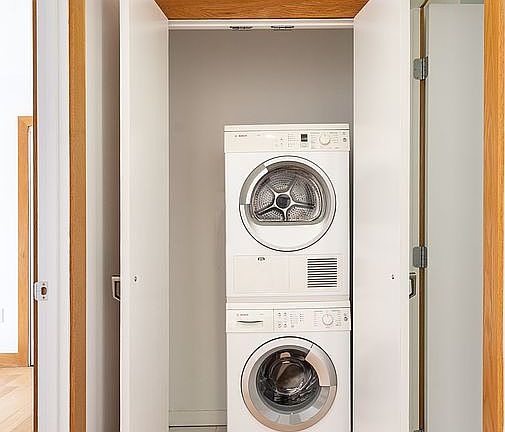 4th image of 152 E 118th St APT 4C