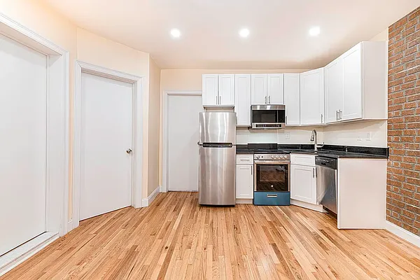 Rented by REAL New York | media 13