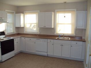 188 Broad St #2, North Attleboro, MA 02760