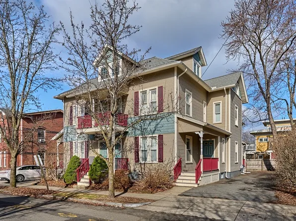 24 Graves Ave #24, Northampton, MA 01060