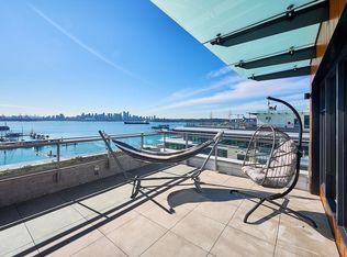 755 Harbourside Dr #807, North Vancouver, BC
