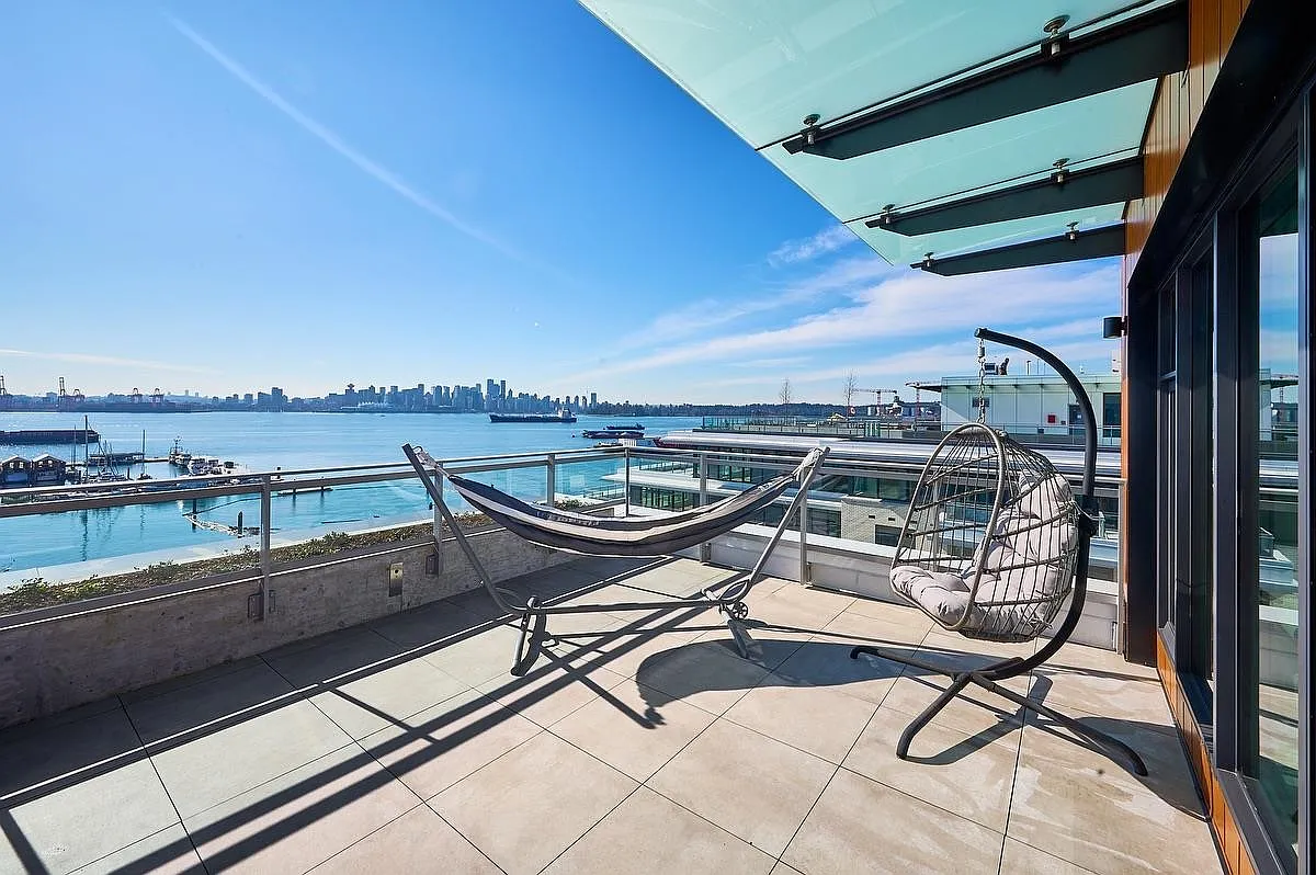 755 Harbourside Dr #807 photo 1