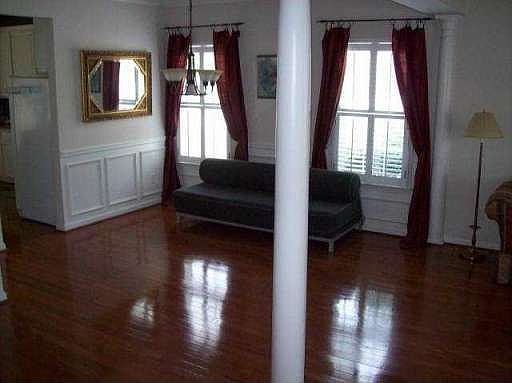 4th image of 2296 Wickingham Dr NE
