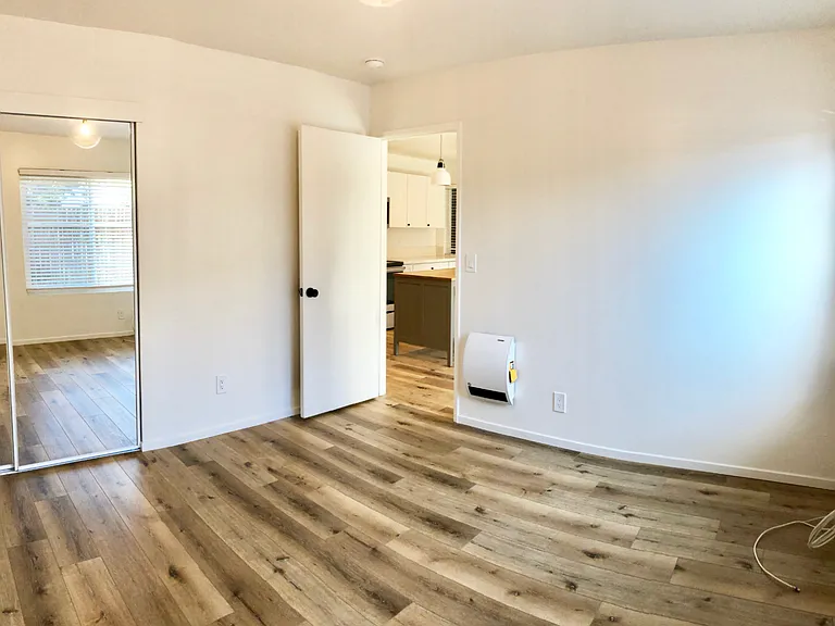 528 W Los Olivos Street — Photo 10