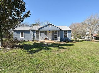 617 Pecan St, New Ulm, TX 78950