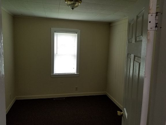 2nd image of 2053 Elmwood Ave