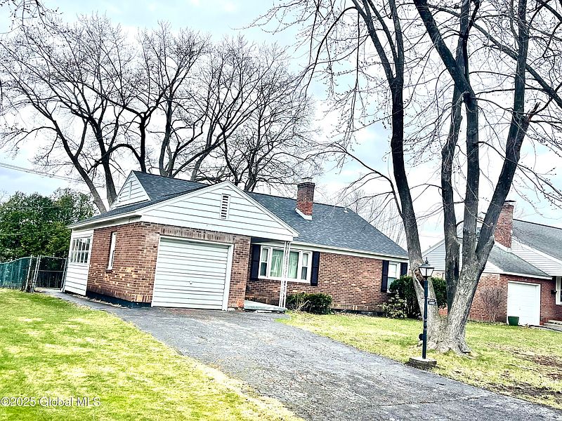 3rd image of 1237 Sumner Avenue
