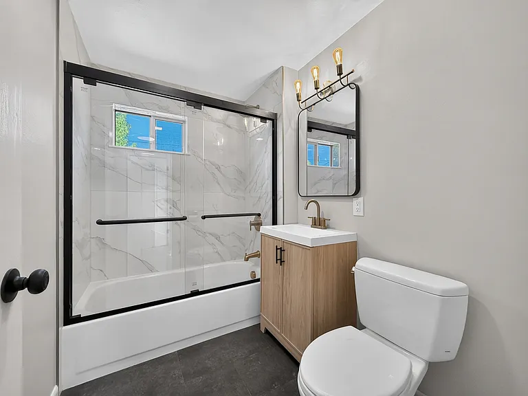 7924 13th Ave SW — Photo 10