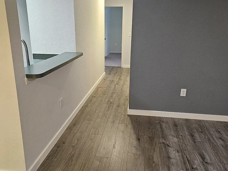 3705 SW 27th St #223 — Photo 5