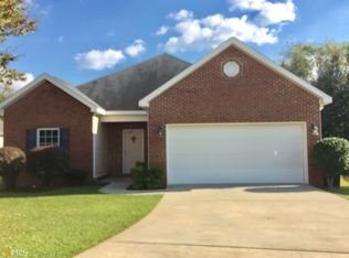 222 Sunnymeade Dr, Warner Robins, GA 31093