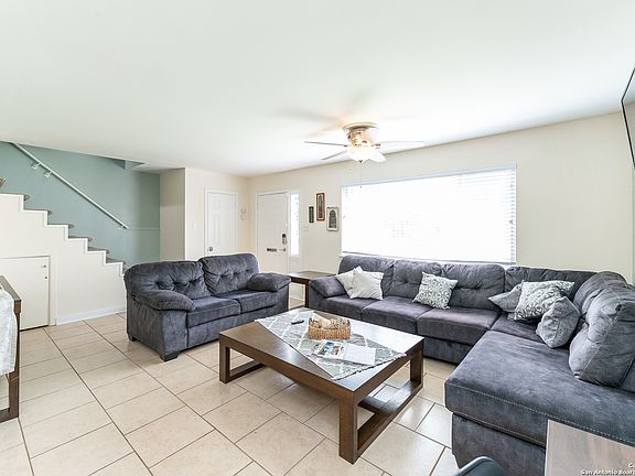 4th image of 105 W SILVER SANDS DR #105A