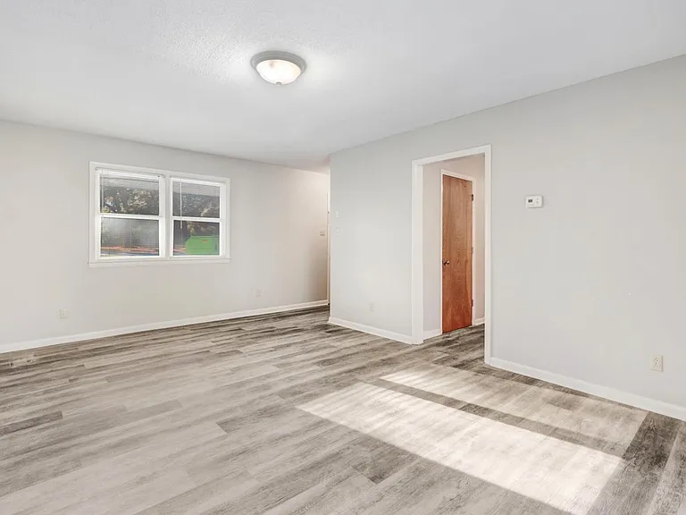 151 Scott Hills Dr #D-1 — Photo 8