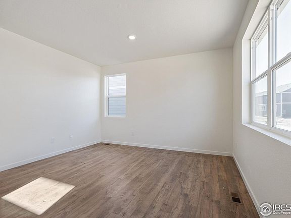 4th image of 701 Gareth Ln