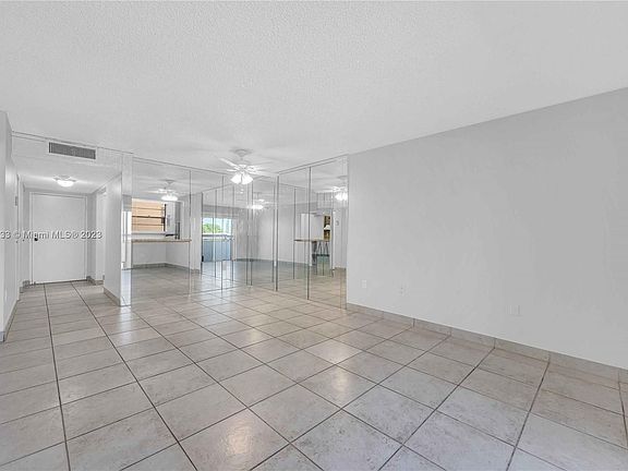 3rd image of 16750 NE 10th Ave APT 229