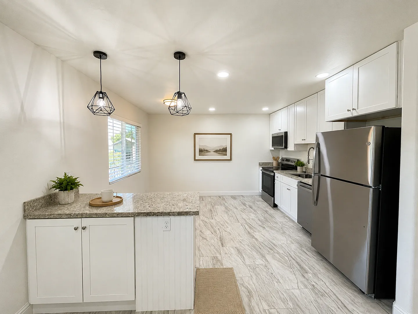 134 N Poplar Avenue — Photo 4