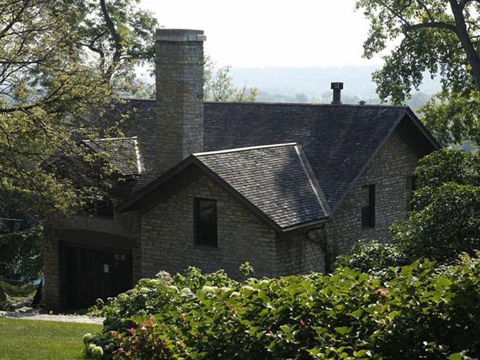 1st image of 420 Summit Ave