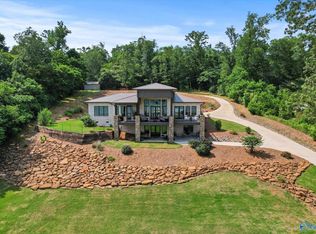 391 Pine Dale Dr, Guntersville, AL 35976