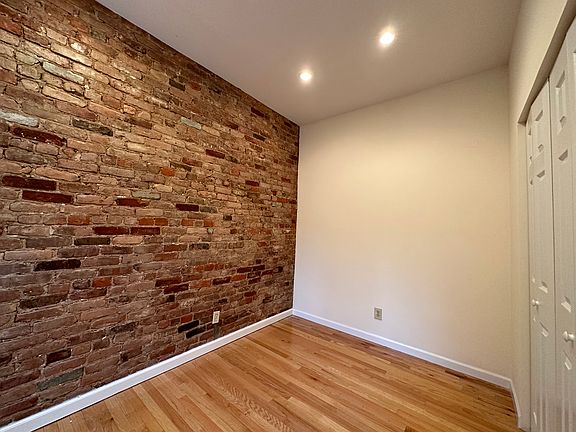 3rd image of 108 E 4th St APT 15