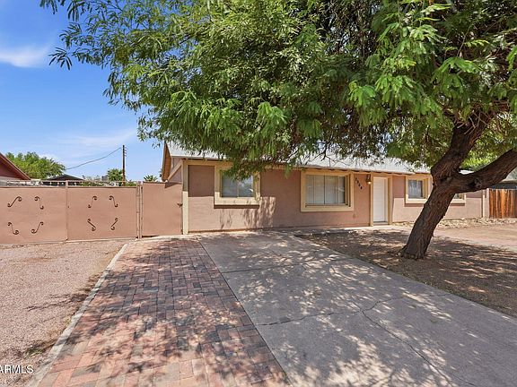 3rd image of 2964 N 53RD Drive