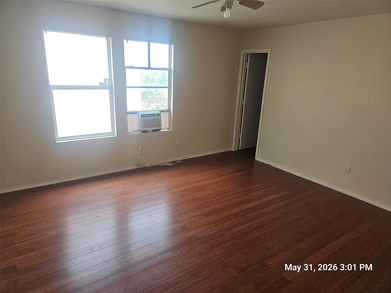 843 Darbydale Crossing Ln — Photo 17