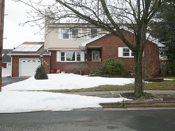 2nd image of 340 No 8 Ave