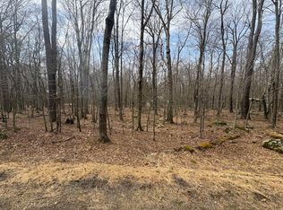 34 Tuscarora Trl, Gouldsboro, PA 18424