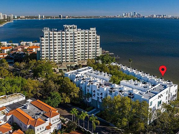 2nd image of 4950 Bayshore Blvd APT 19