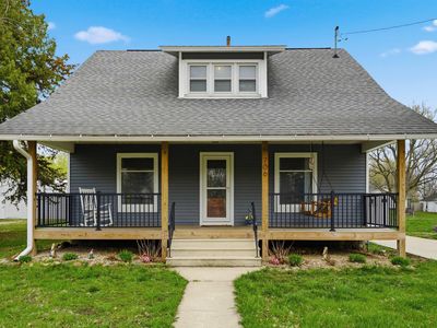 706 5th St NE, Independence, IA, 50644