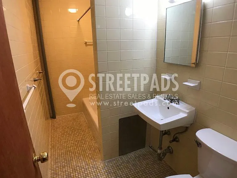 1317 Commonwealth Ave #304 — Photo 15