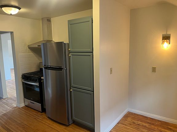 4th image of 51 Milton St S APT 5